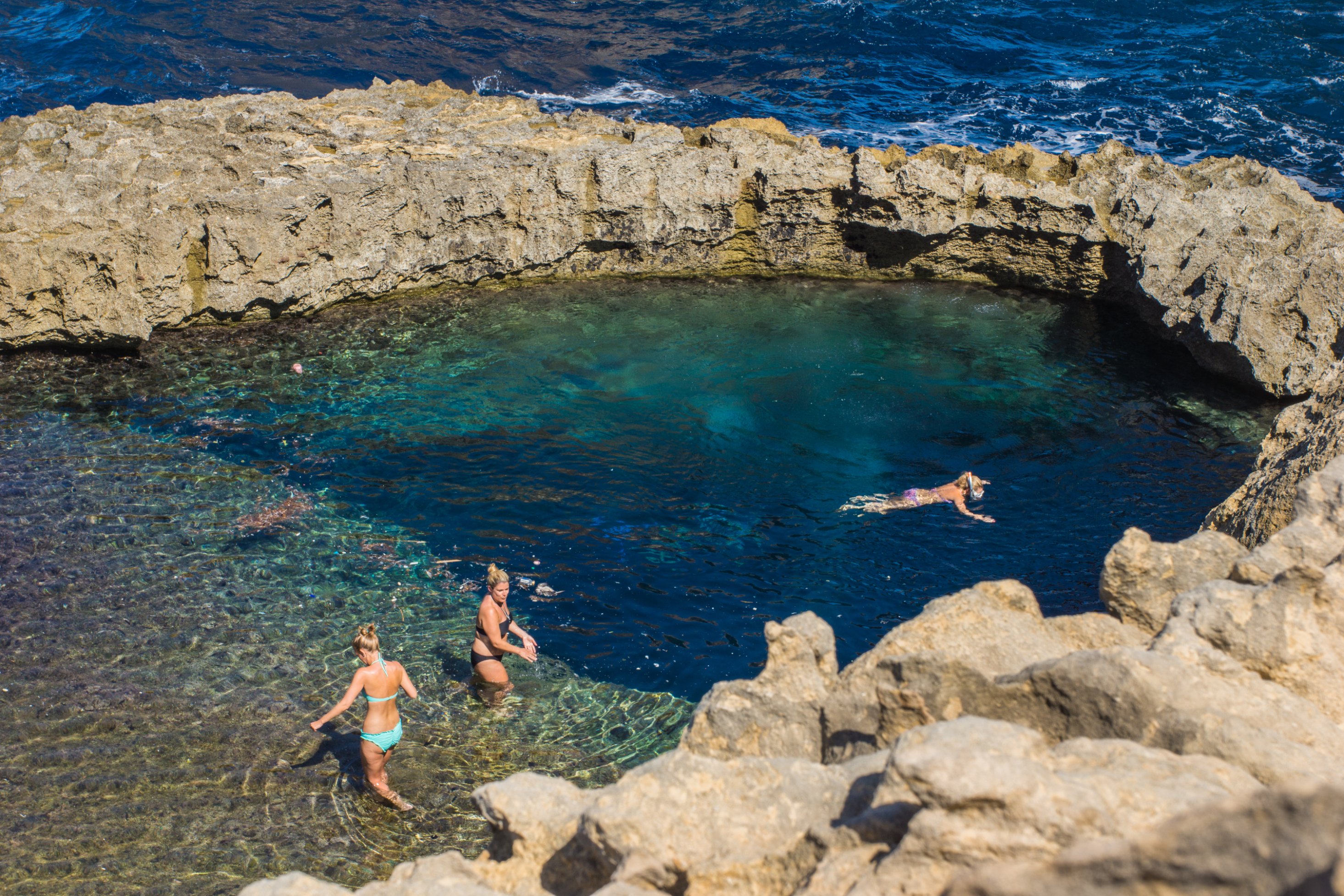 lugares increíbles en malta - blue hole